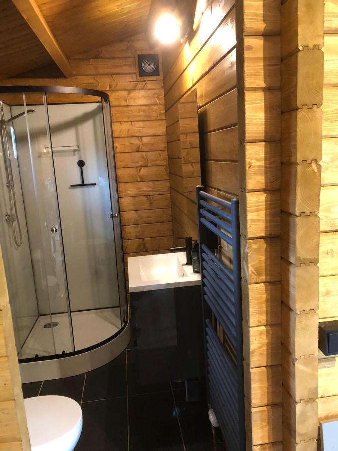 3 Slaapkamer Blokhut Met Opgemaakte Bedden Villa Putten Luaran gambar