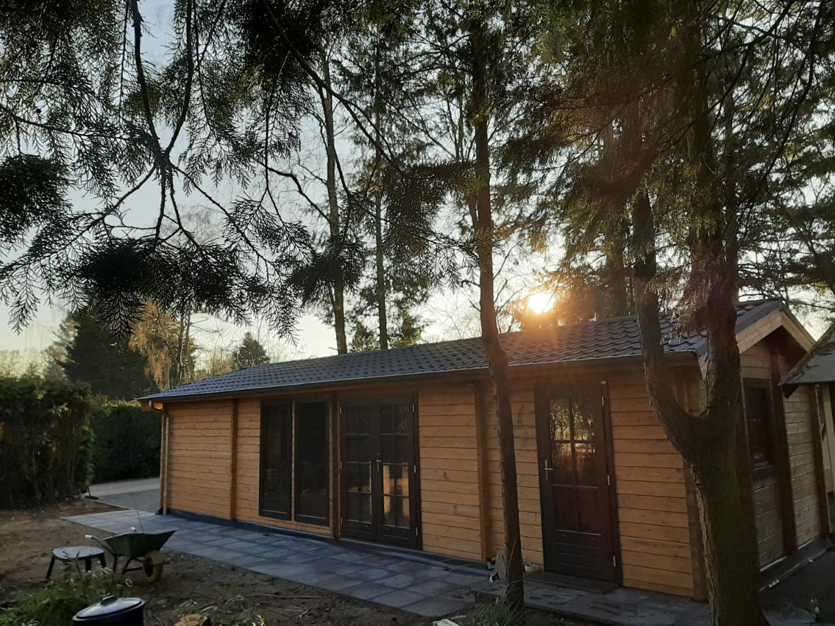 3 Slaapkamer Blokhut Met Opgemaakte Bedden Villa Putten Luaran gambar
